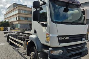 AUTOCARRO DAF LF 55-220 A TELAIO 120ql