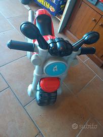 Moto tipo triciclo