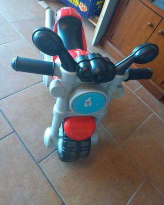 Moto tipo triciclo