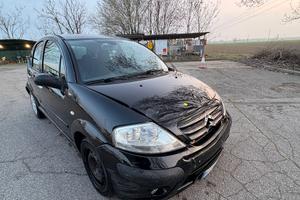 Citroen c3 incidentata marciante
