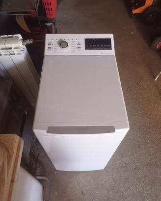 Lavatrice Hotpoint Ariston carica dall'alto 7kg