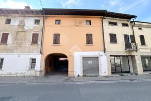 3 LOCALI A CARPENEDOLO