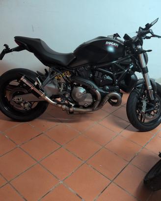 ducati Monster 821 abs