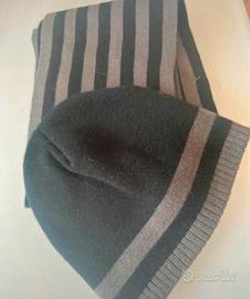 Set cappello e sciarpa a righe