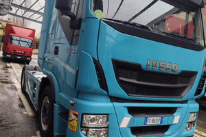 Trattore stralis 560 hi way 2016