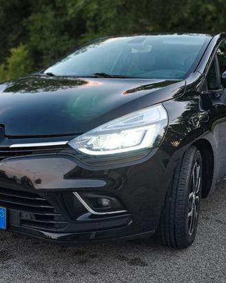 Renault Clio "Intens" Full optional-pronta all'uso