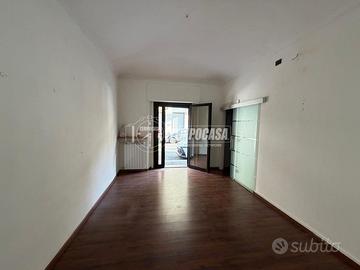 Locale commerciale totalmente ristrutturato