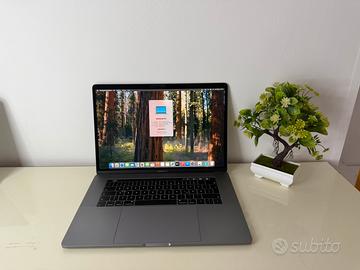 MacBook Pro 2019 15” i7 Garanzia Fattura Apple