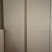 Armadio a doppia anta bianco