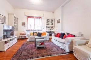 4 locali ristrutturato senza spese con due cantine