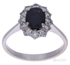 Anello con zaffiro e diamanti