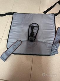 Cuscino cintura in sicurezza in auto