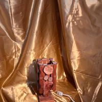 lampada in legno