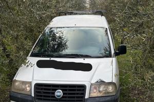 FIAT furgone Scudo con cassone e portapacchi