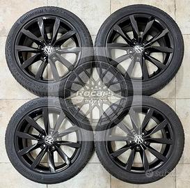 Cerchi neri e pneumatici 17 Volkswagen Golf