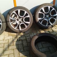 Cerchi in lega leggera usati per Alfa Mito