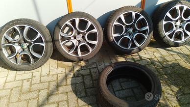 Cerchi in lega leggera usati per Alfa Mito