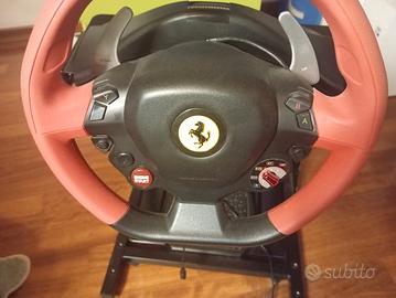 postazione con volante per Xbox one