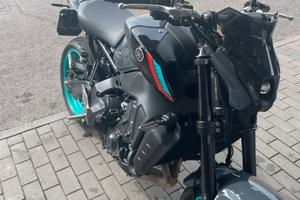 Yamaha MT09 anno 2025 con 3177 km