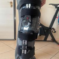 Tutori ginocchia post operazione