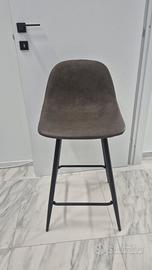 Sgabello in similpelle marrone scuro