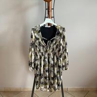 Vestito con fantasia floreale Please