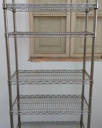 Scaffale in metallo (VENDUTO)
