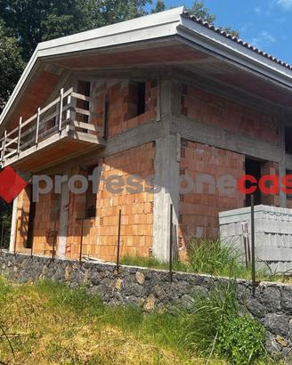 Villa singola Aci Sant'Antonio [V/109VRG]