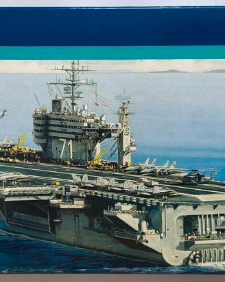 Kit portaerei scala 1:720 U.S.S. T. ROOSEVELTY