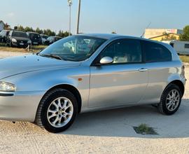 Alfa Romeo 147 1.9 JTD (120) 3 porte Distinctive