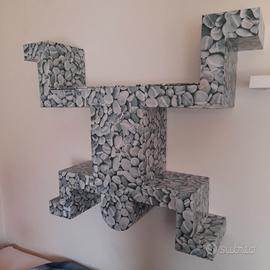 "OMINO PLURIMENSOLA"