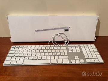 Apple Keyboard con tastierino numerico
