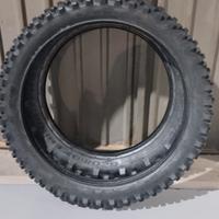 Gomme moto