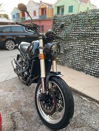 Benelli Leoncino 500 (adatta per patente A2)