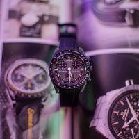 V/S Omega-Swatch Mercury