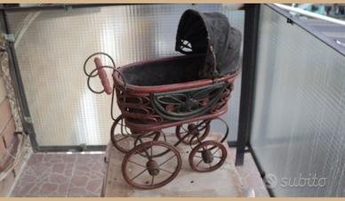 Carrozzina giocattolo depoca