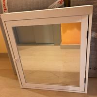 Specchio contenitore ikea hemnes