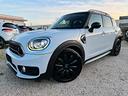 mini-countryman-2-0-190cv-sd-jcw-navi-xeno-led-17