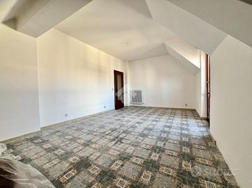 4 LOCALI A MARANO DI NAPOLI