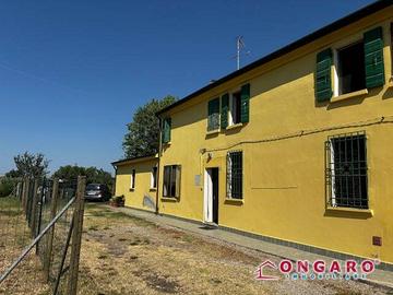 Villetta a schiera di 150 m² con 4 locali e box au