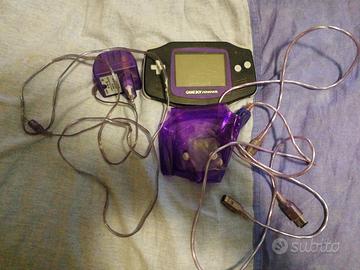 GameBoy Advance con accessori