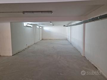 Locale uso deposito/magazzino