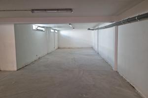 Locale uso deposito/magazzino