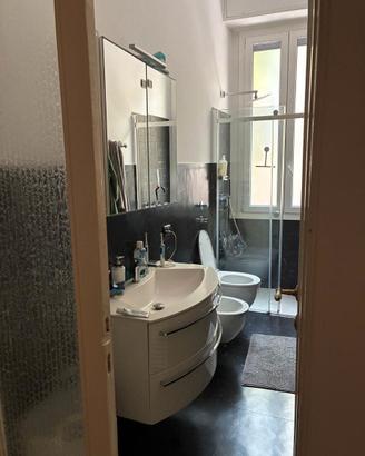 Mobile bagno IDEAGROUP con lavabo