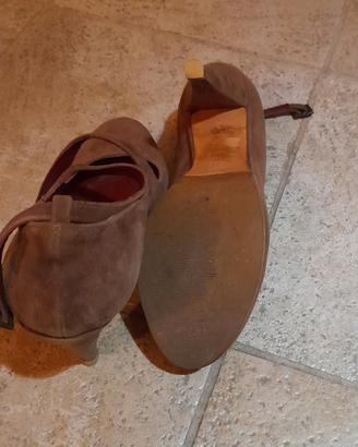 scarpe marrone con tacco 