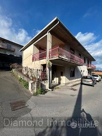 Villa singola con cortile e garage Zafferana Etnea