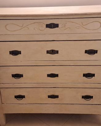 Cassettone antico decappato / shabby 4 cassetti