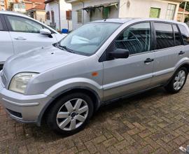 Ford Fusion 1.4 TDCi ok anche Neopatentati