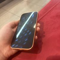 Iphone 17 pro max finto