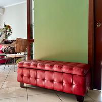 Pouf contenitore bordeaux trapuntato